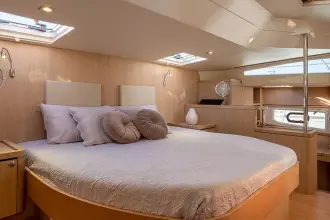 Thumbnail von Aquila 44 Yacht