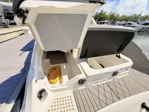 Thumbnail von Sea Ray SLX 400 Außenborder