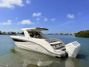 Thumbnail von Sea Ray SLX 400 Außenborder