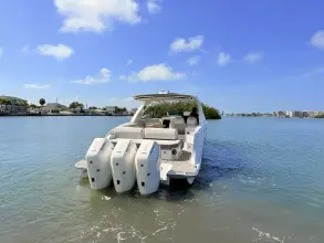 Thumbnail von Sea Ray SLX 400 Außenborder