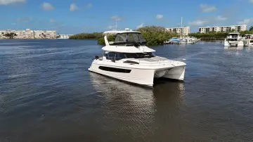 Thumbnail von Aquila 44 Yacht