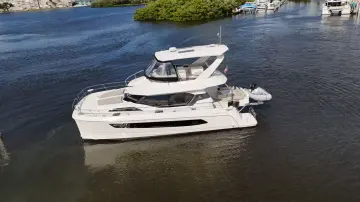 Thumbnail von Aquila 44 Yacht