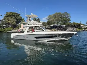 Thumbnail von Boston Whaler 420 Outrage