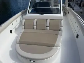 Thumbnail von Boston Whaler 420 Outrage