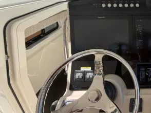 Thumbnail von Boston Whaler 420 Outrage