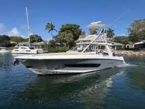 Thumbnail von Boston Whaler 420 Outrage