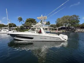 Thumbnail von Boston Whaler 420 Outrage