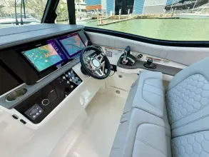 Thumbnail von Sea Ray 320 Sundancer