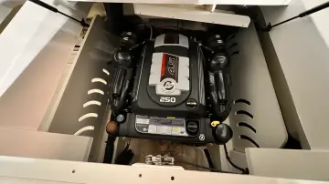 Thumbnail von Sea Ray SPX 230