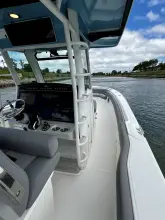 Thumbnail von Boston Whaler 330 Outrage