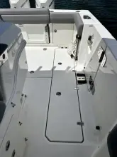 Thumbnail von Boston Whaler 330 Outrage