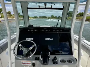 Thumbnail von Boston Whaler 330 Outrage