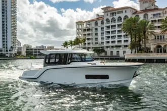 Alcan AIATA Wayfinder 38 Cabin