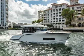 Alcan AIATA Wayfinder 38 Cabin