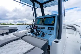 Thumbnail von Yellowfin 36 Offshore