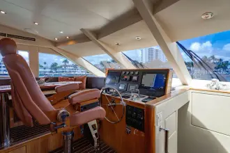 Thumbnail von Hatteras 64 Motor-Yacht