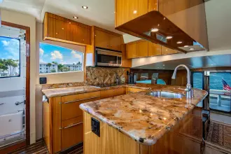 Thumbnail von Hatteras 64 Motor-Yacht