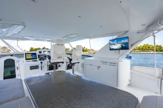Thumbnail von Hatteras 64 Motor-Yacht