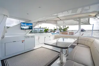 Thumbnail von Hatteras 64 Motor-Yacht