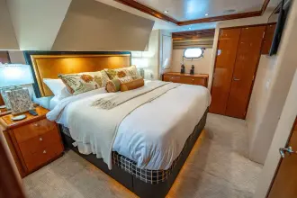 Thumbnail von Hatteras 64 Motor-Yacht