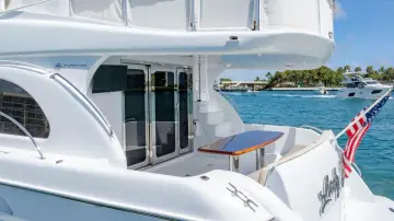 Thumbnail von Hatteras 64 Motor-Yacht