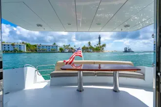 Thumbnail von Hatteras 64 Motor-Yacht