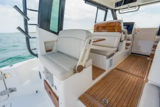 Thumbnail von Boston Whaler 405 Conquest