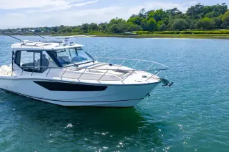 Thumbnail von Boston Whaler 405 Conquest