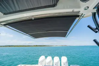 Thumbnail von Boston Whaler 405 Conquest