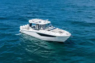Thumbnail von Boston Whaler 405 Conquest
