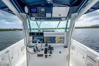 Thumbnail von Everglades 350 LX HEY MAN-Repowered 2022 3 x 400hp Merc. w/Joystick
