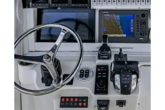 Thumbnail von Everglades 350 LX HEY MAN-Repowered 2022 3 x 400hp Merc. w/Joystick