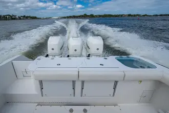 Thumbnail von Everglades 350 LX HEY MAN-Repowered 2022 3 x 400hp Merc. w/Joystick