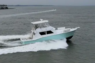 Hatteras 52 Convertible Reelin' &amp; Rockin'