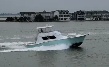 Thumbnail von Hatteras 52 Convertible Reelin' & Rockin'