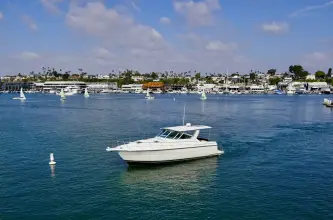 Tiara Yachts 6CTA-8.3
