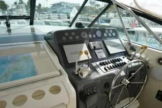 Thumbnail von Tiara Yachts 6CTA-8.3