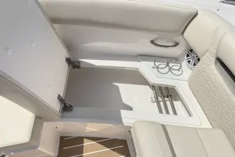 Thumbnail von Tiara Yachts 34LX