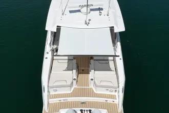 Thumbnail von Tiara Yachts 34LX