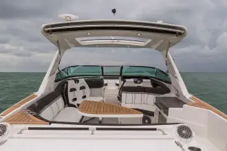 Thumbnail von Sea Ray SLX 350