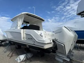 Thumbnail von Boston Whaler 350 Realm