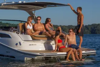Thumbnail von Sea Ray SLX 350