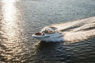 Thumbnail von Sea Ray SLX 350