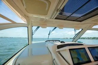 Thumbnail von Grady White Express 370