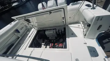 Thumbnail von Boston Whaler 370 Outrage