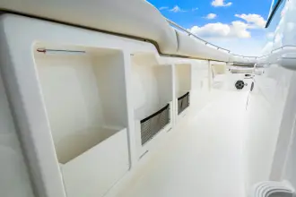 Thumbnail von Boston Whaler 380 Outrage