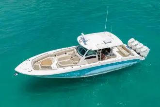 Thumbnail von Boston Whaler 380 Outrage