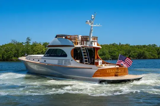 Hinckley Talaria 55 Flybridge MKII VERA NORTH