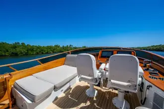 Thumbnail von Hinckley Talaria 55 Flybridge MKII VERA NORTH