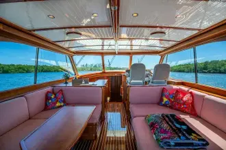 Thumbnail von Hinckley Talaria 55 Flybridge MKII VERA NORTH